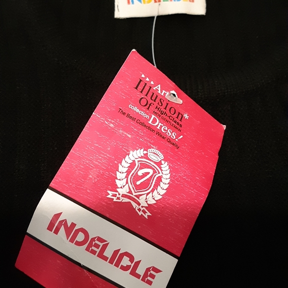 Woman's Short Jersey knit Dress, Long Sleeves, Red And Black Size Medium - Picture 7 of 14